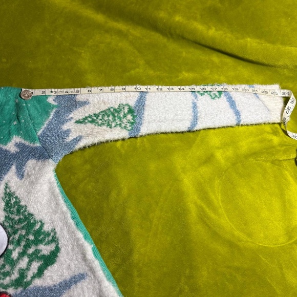 NWOT Peanuts | Snoopy Puffy Coat Fuzzy  Ugly Christmas Sweater XL - Picture 12 of 13